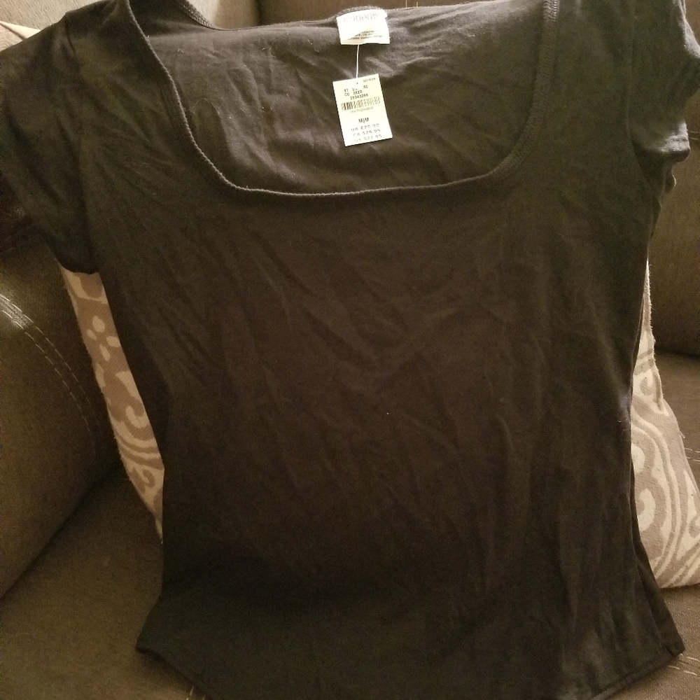 Short sleeved bodysuit